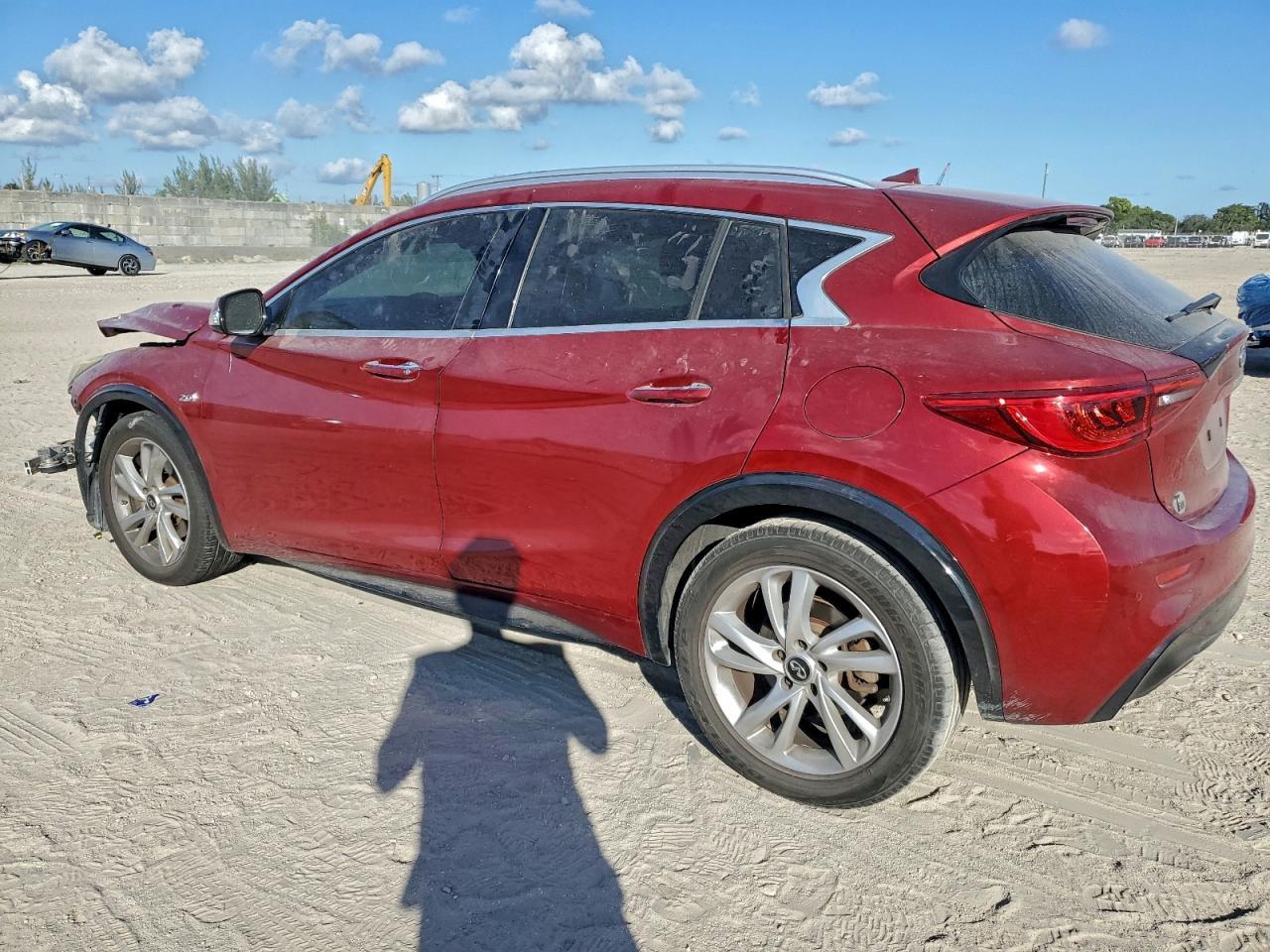 2017 Infiniti Qx30 Base - Фото 2