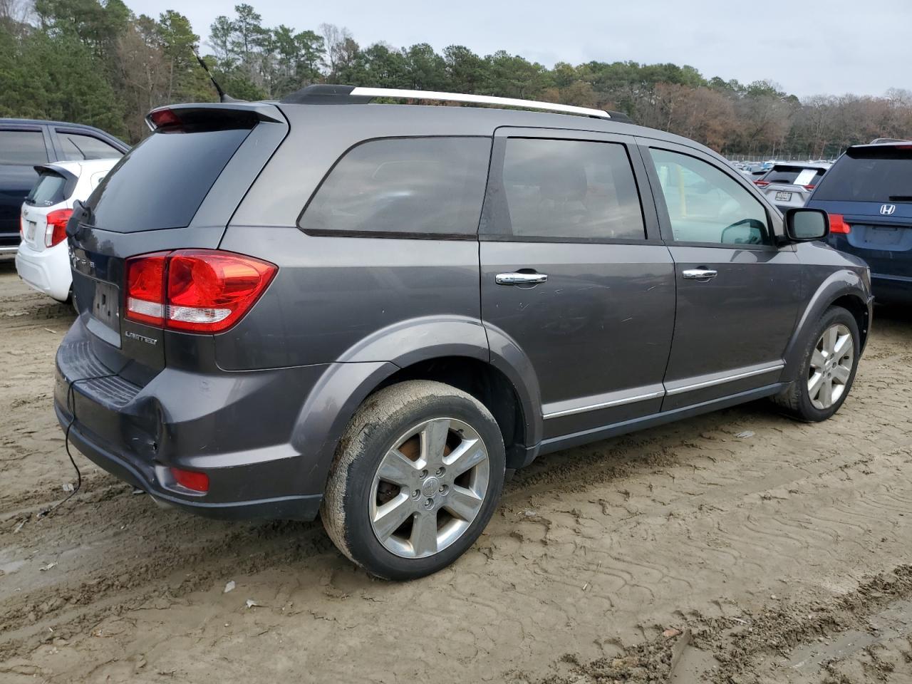 2014 Dodge Journey - Image 3
