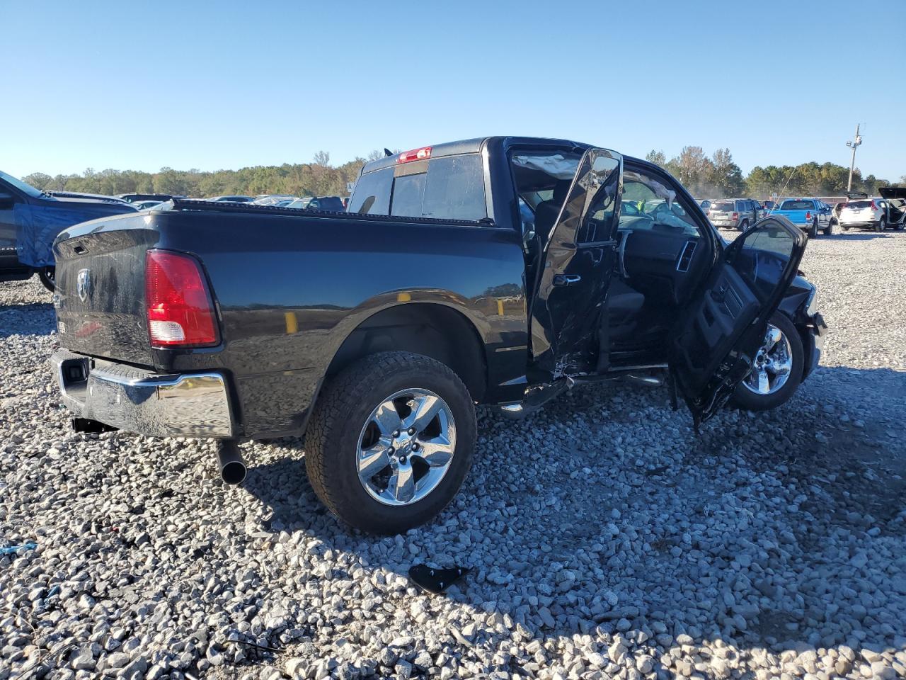 2017 Ram 1500 Slt - Image 3