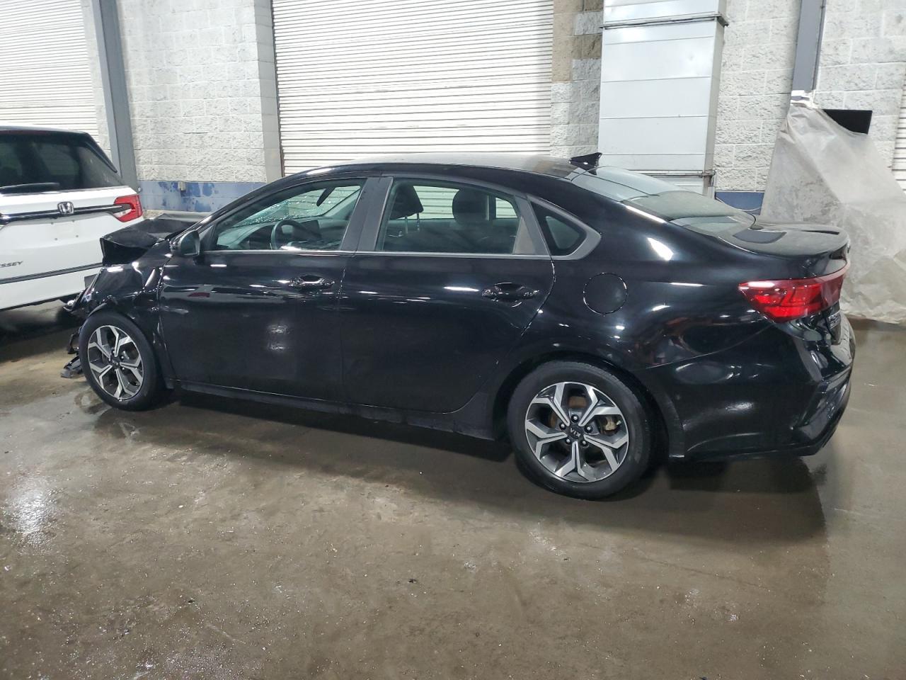 2021 Kia Forte Fe - Фото 2