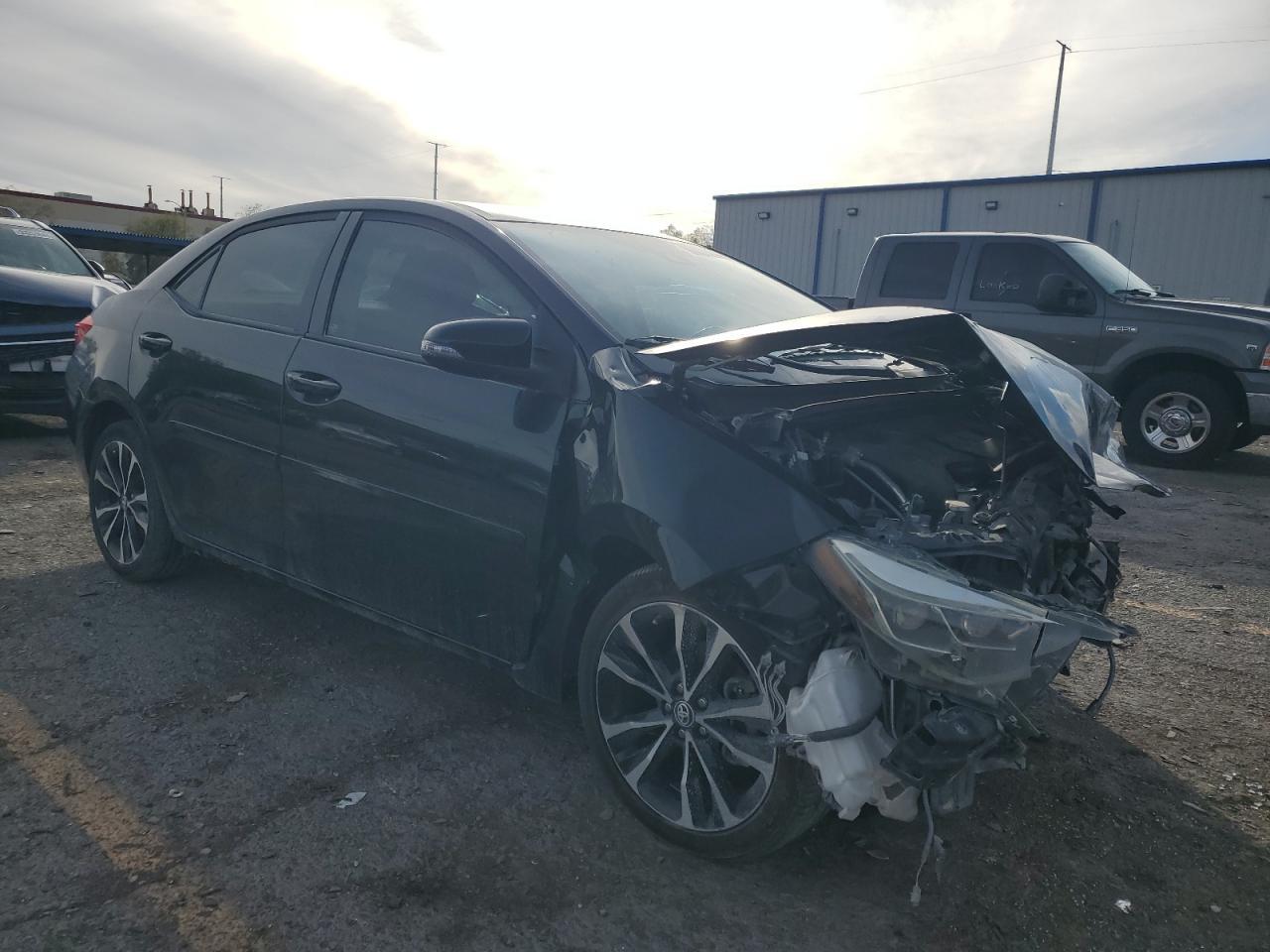 2018 Toyota Corolla Se - Фото 4