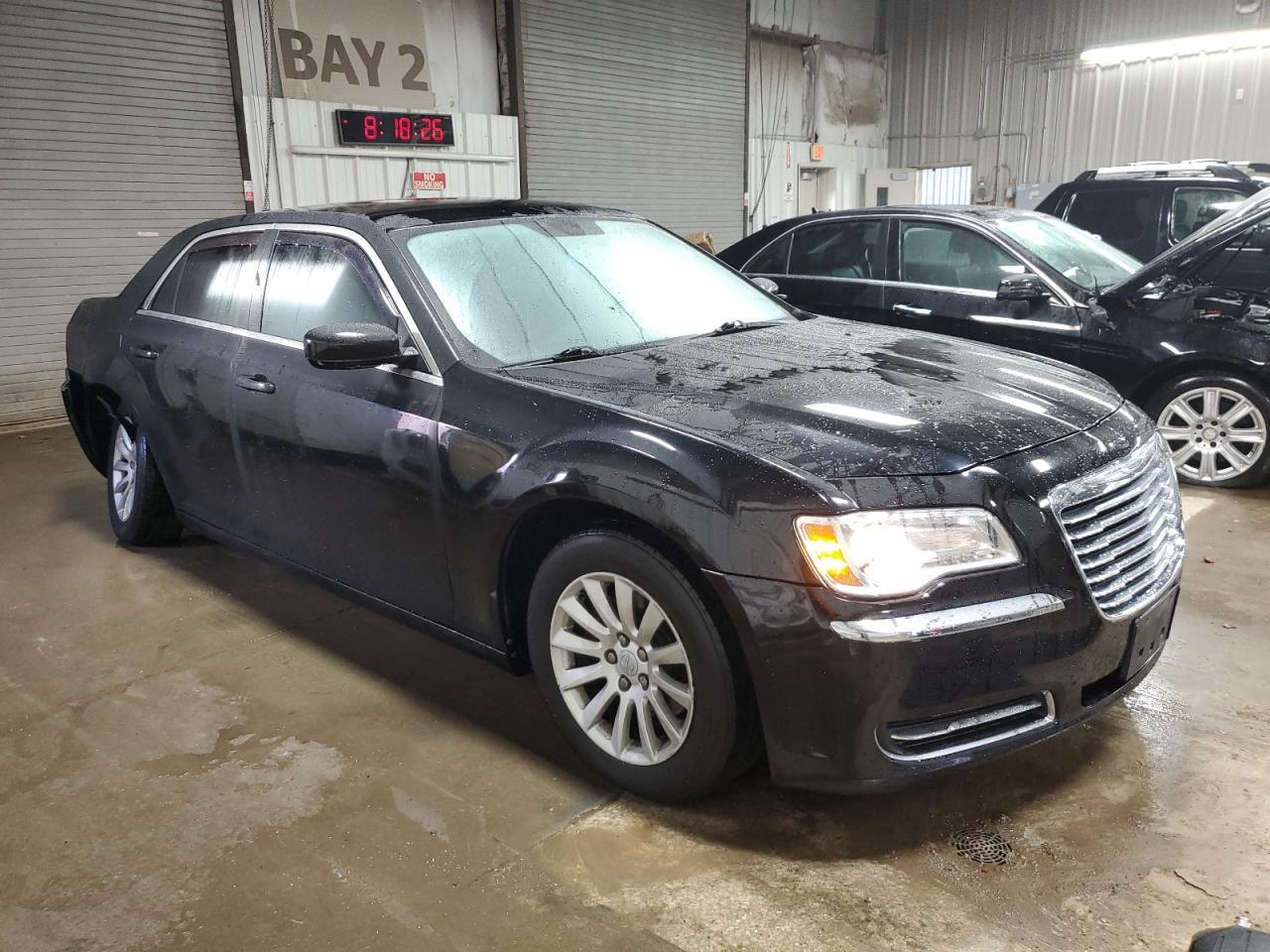 2012 Chrysler 300 - Фото 4