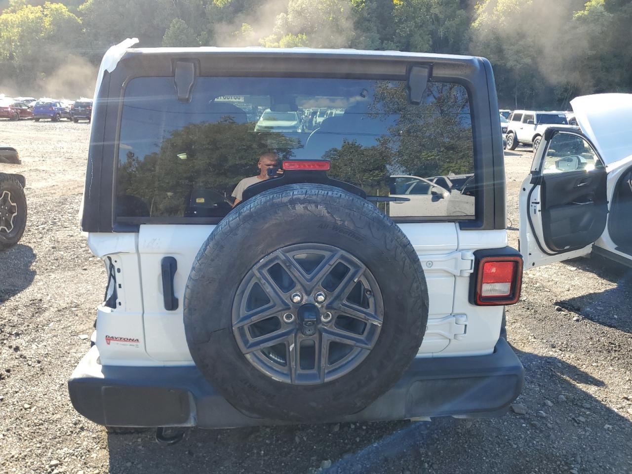 2024 Jeep Wrangler Sport - Фото 6