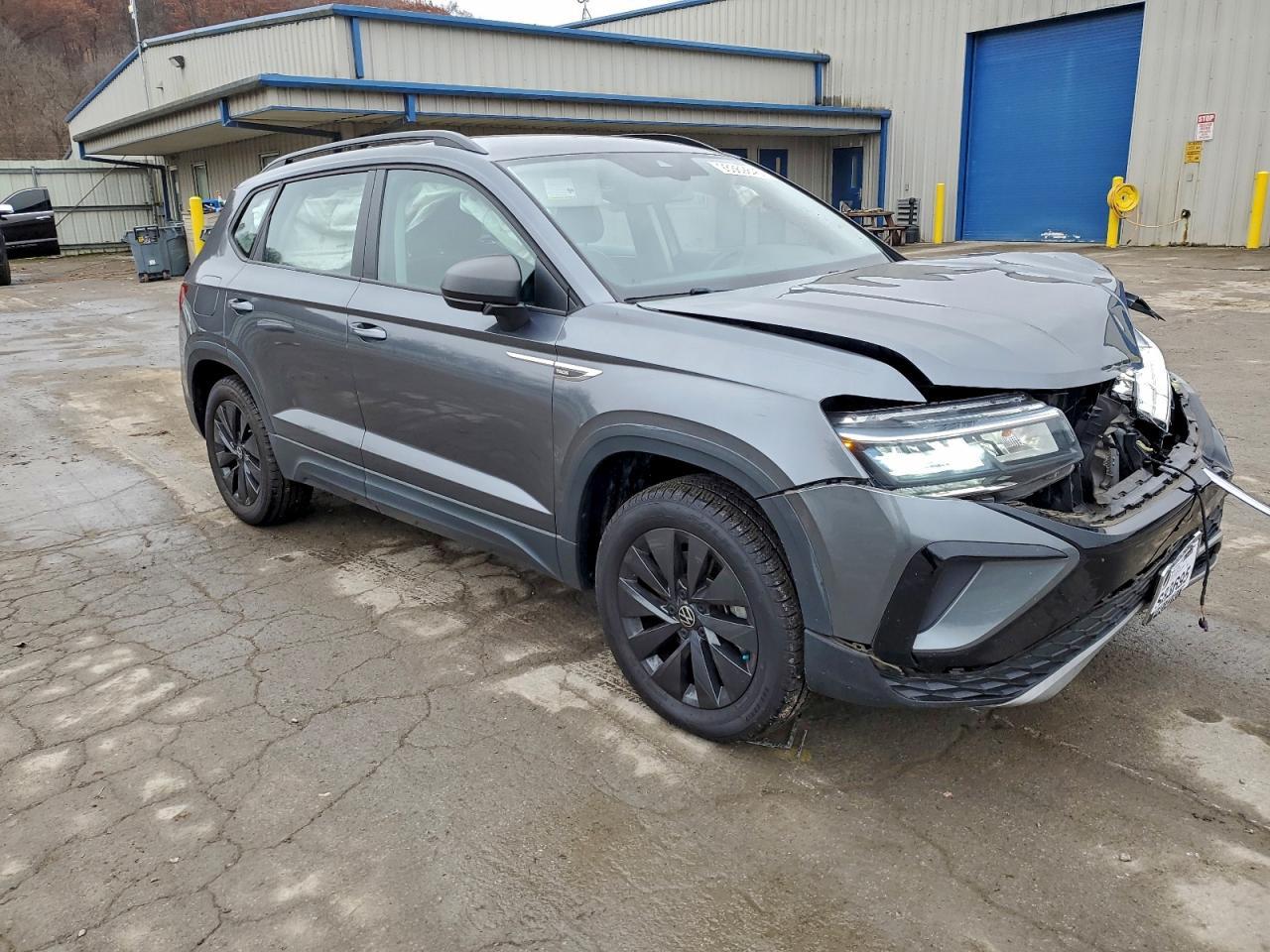 2022 Volkswagen Taos S - Фото 4