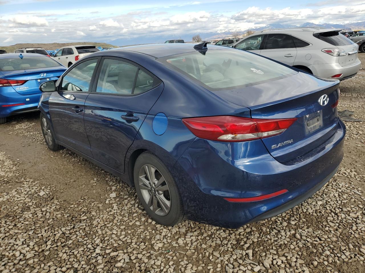 2017 Hyundai Elantra Se - Фото 2