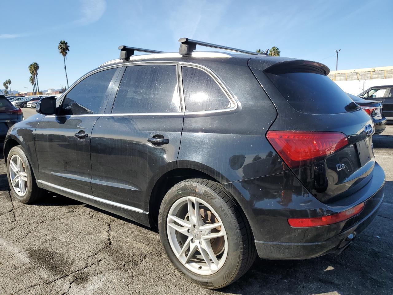 2013 Audi Q5 Premium Plus - Image 2