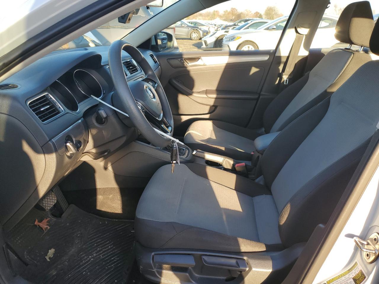 2017 Volkswagen Jetta S - Image 7