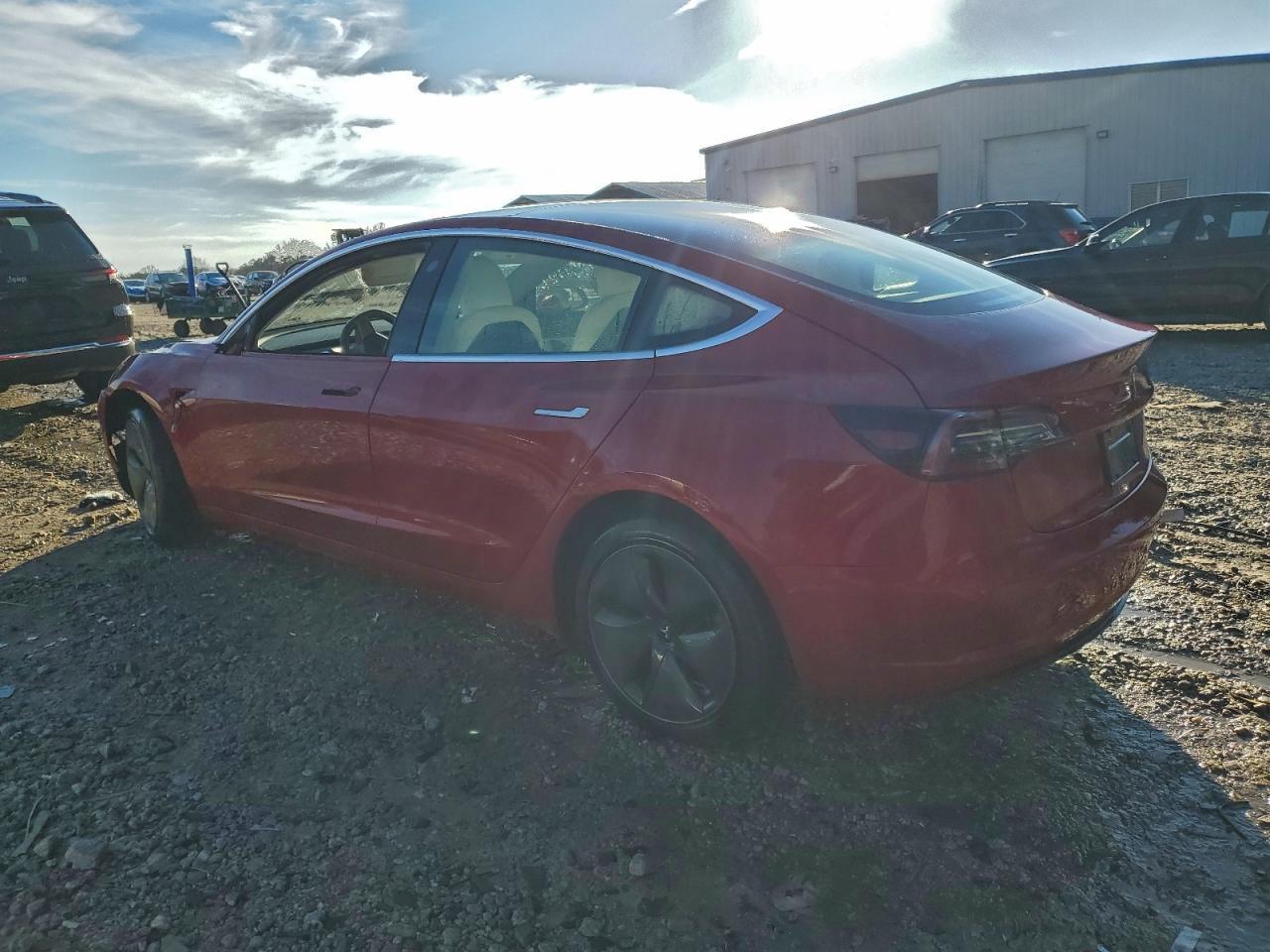 2019 Tesla Model 3 - Фото 2