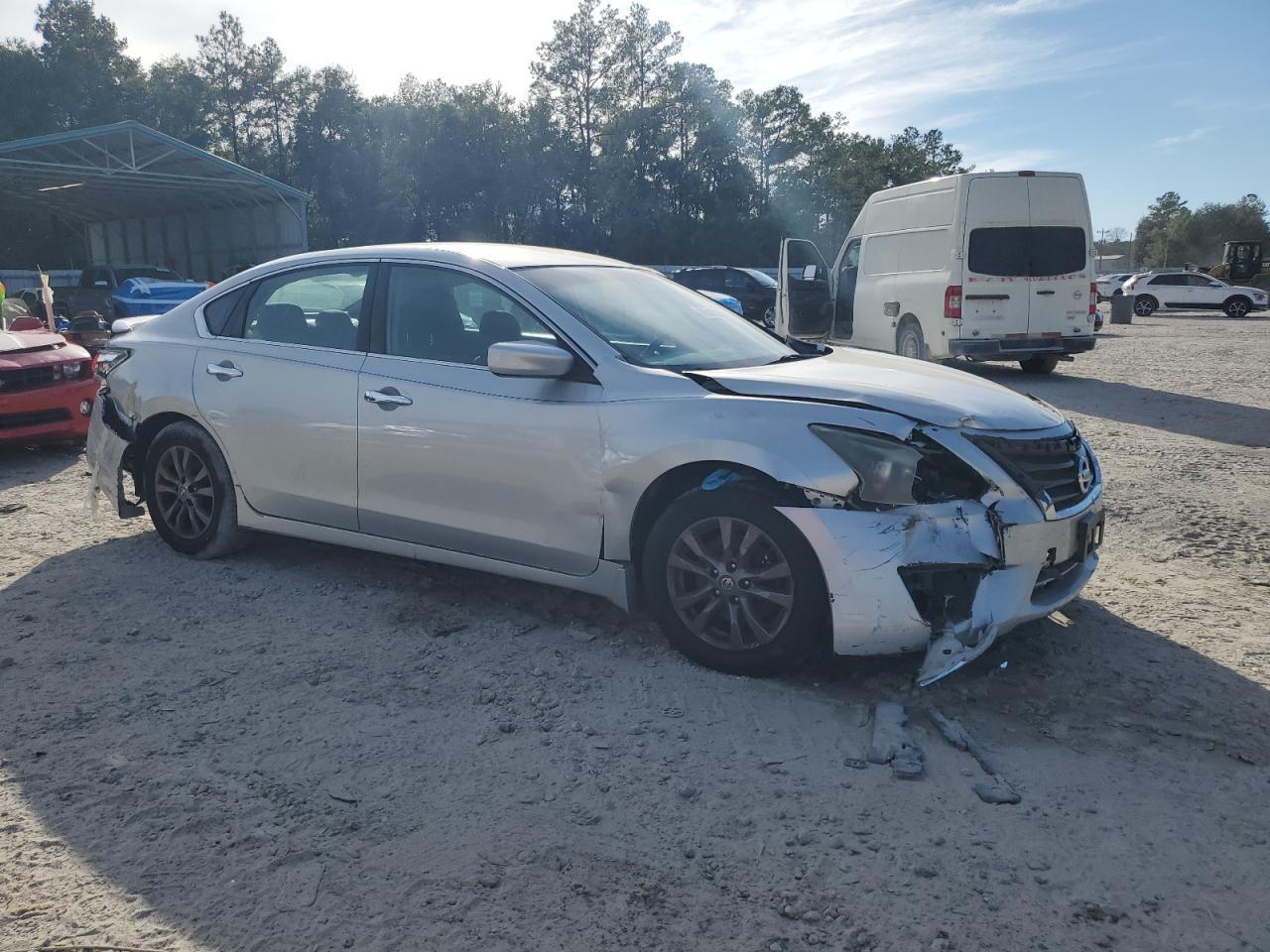 2015 Nissan Altima 2.5 - Фото 4