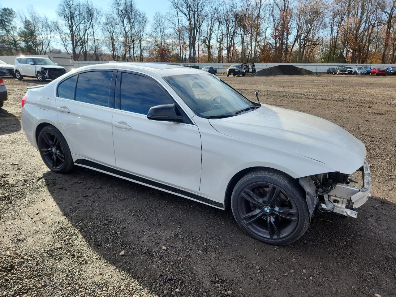 2017 BMW 330 Xi - Image 4