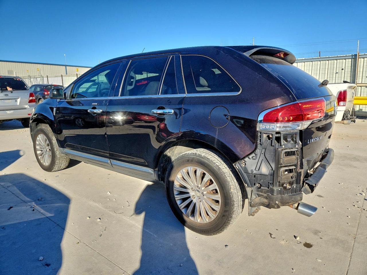 2013 Lincoln Mkx - Image 2