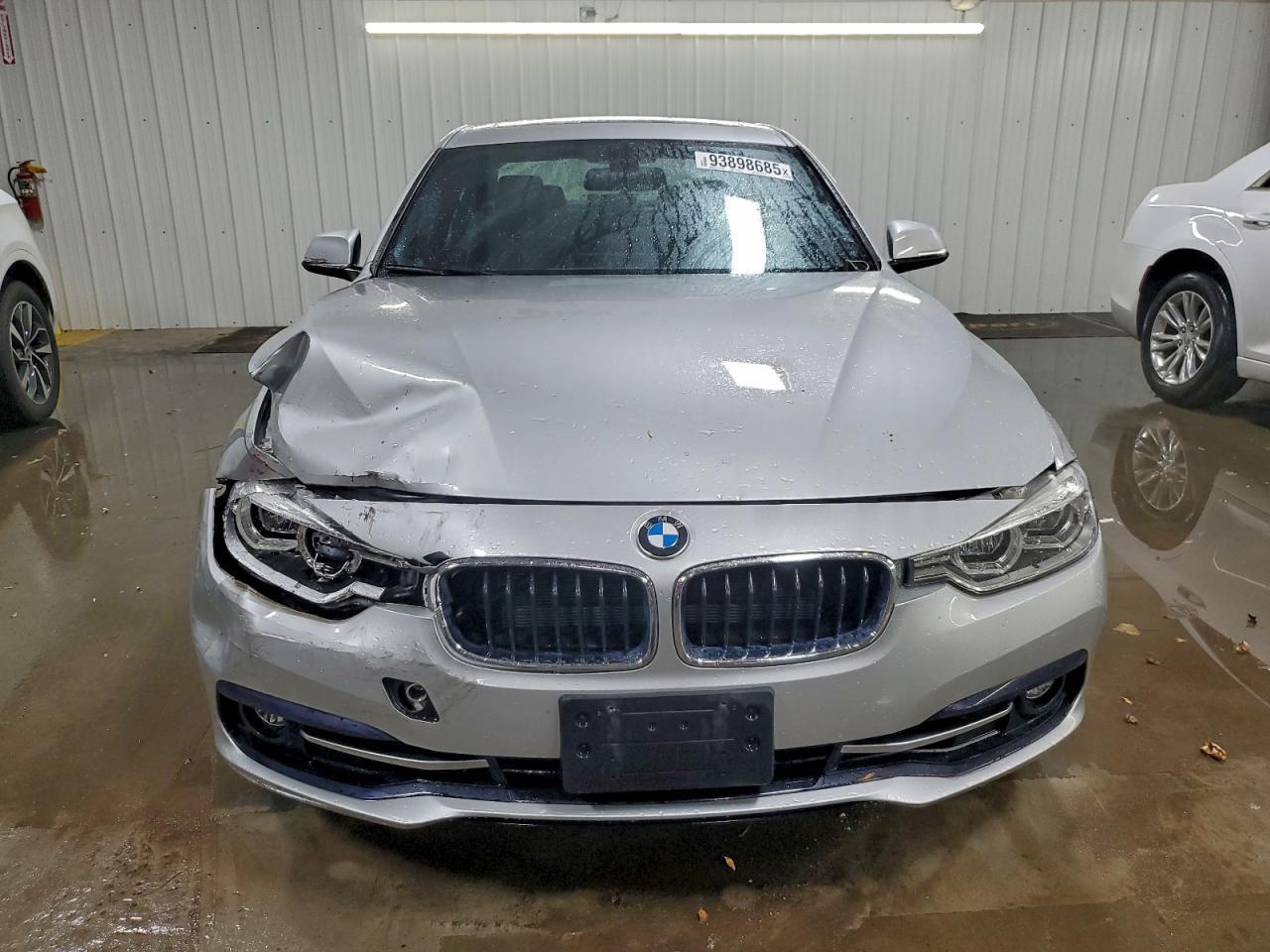 2018 BMW 330 Xi - Фото 5