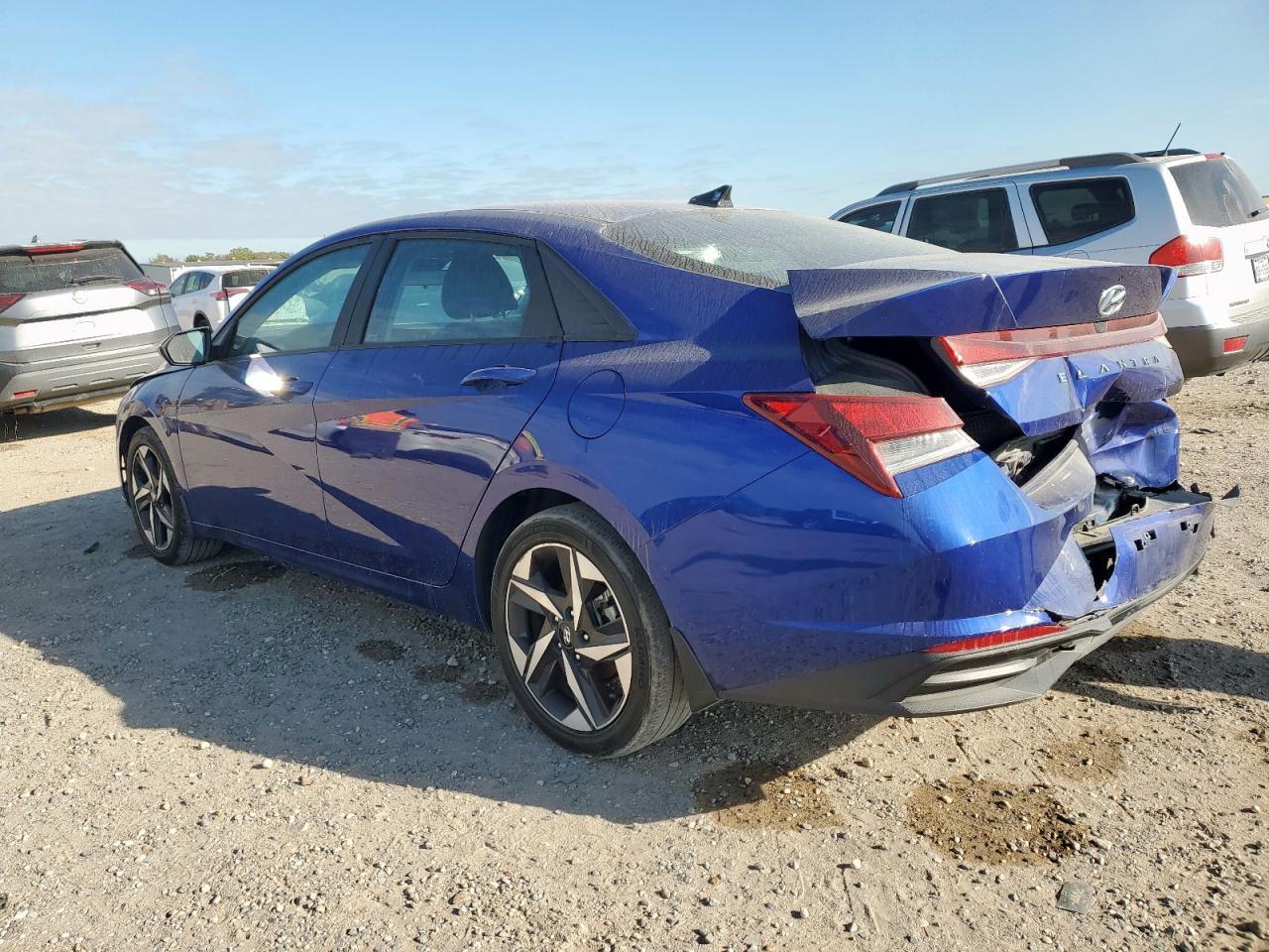 2023 Hyundai Elantra Sel - Фото 2