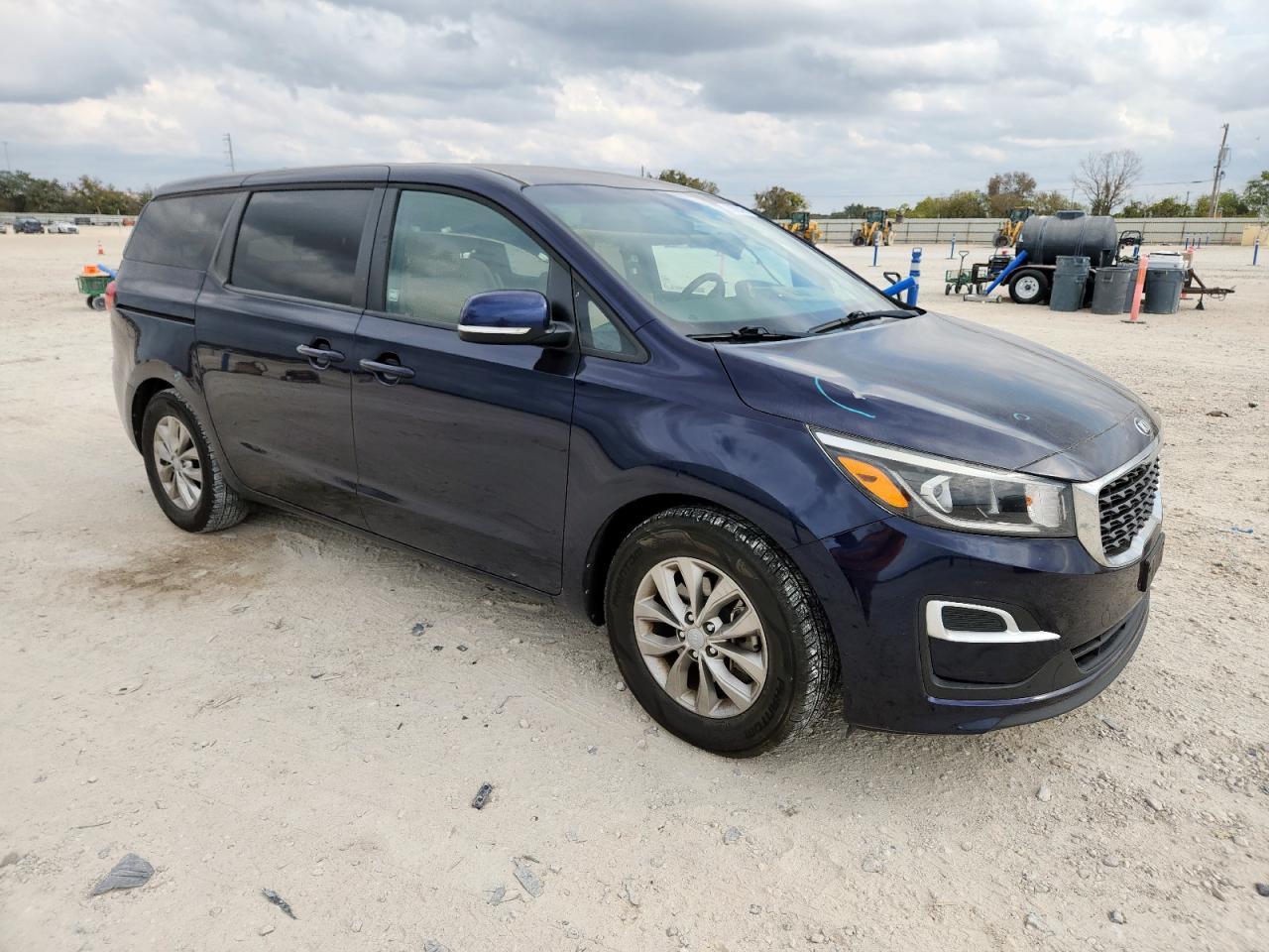 2019 Kia Sedona Lx - Image 4