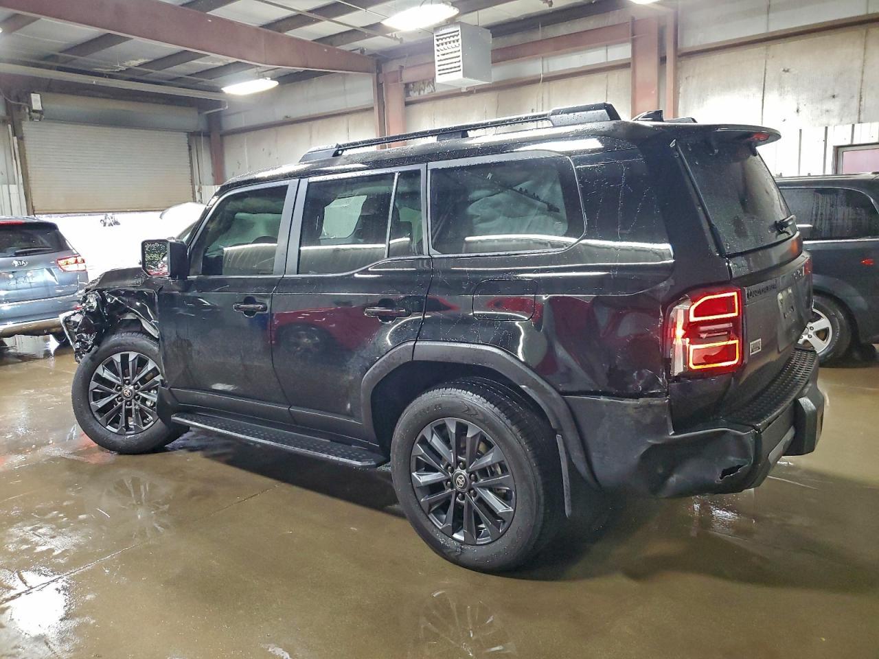 2024 Toyota Land Cruiser Base - Фото 2