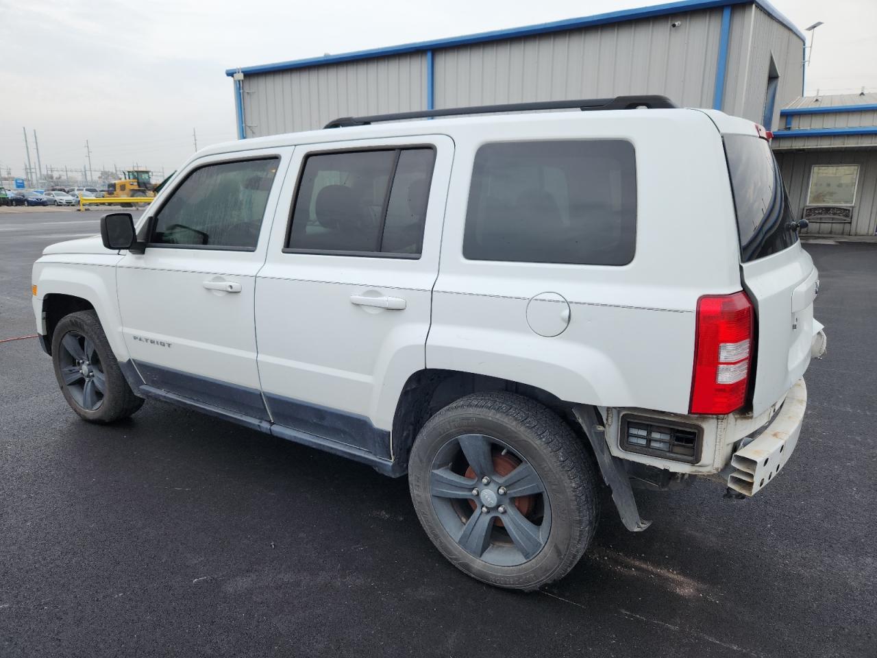 2015 Jeep Patriot Latitude - Фото 2