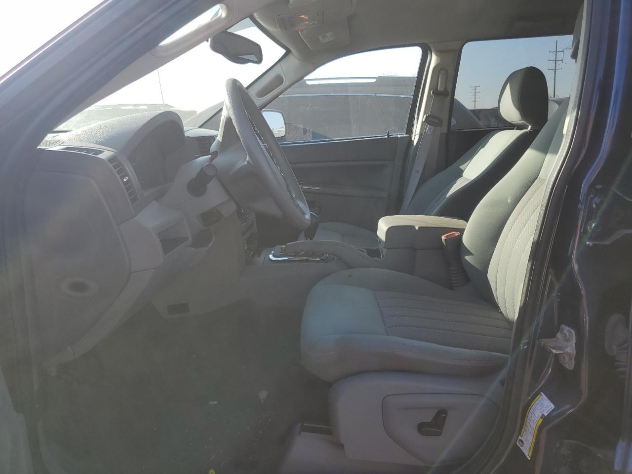 2006 Jeep Grand Cherokee Laredo - Image 7