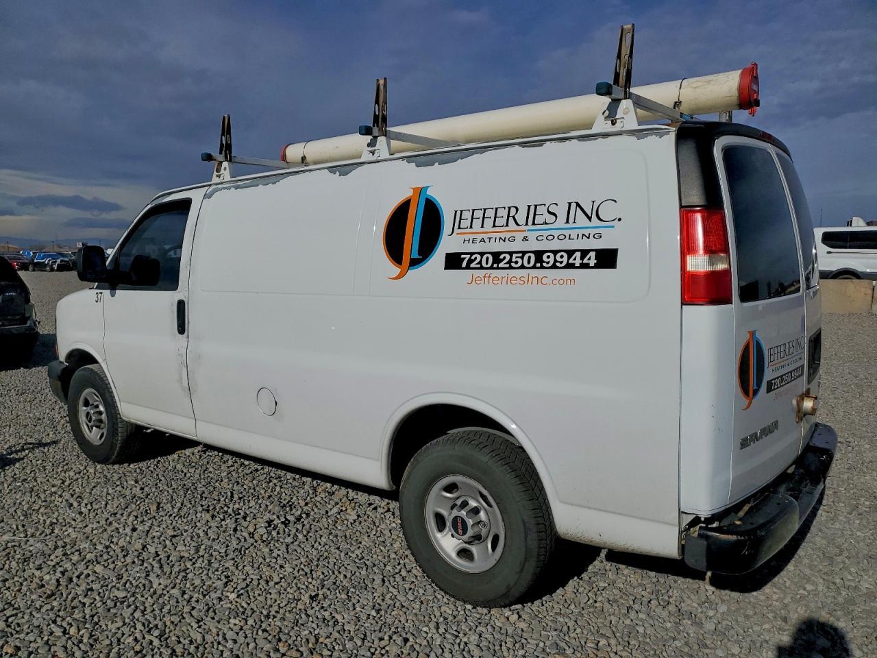 2007 GMC Savana 2500 Delivery Van - Фото 2