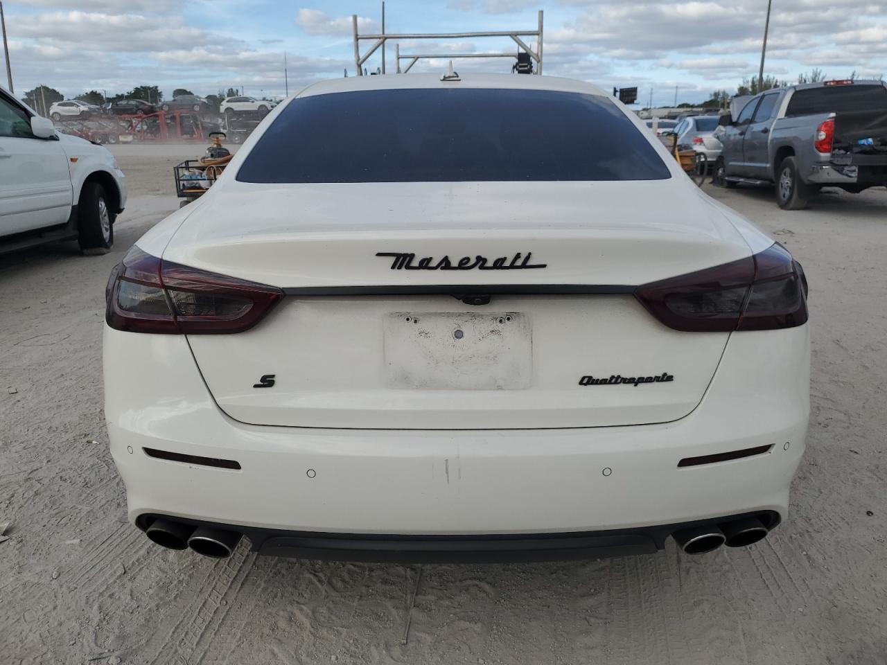 2019 Maserati Quattroporte S - Фото 6