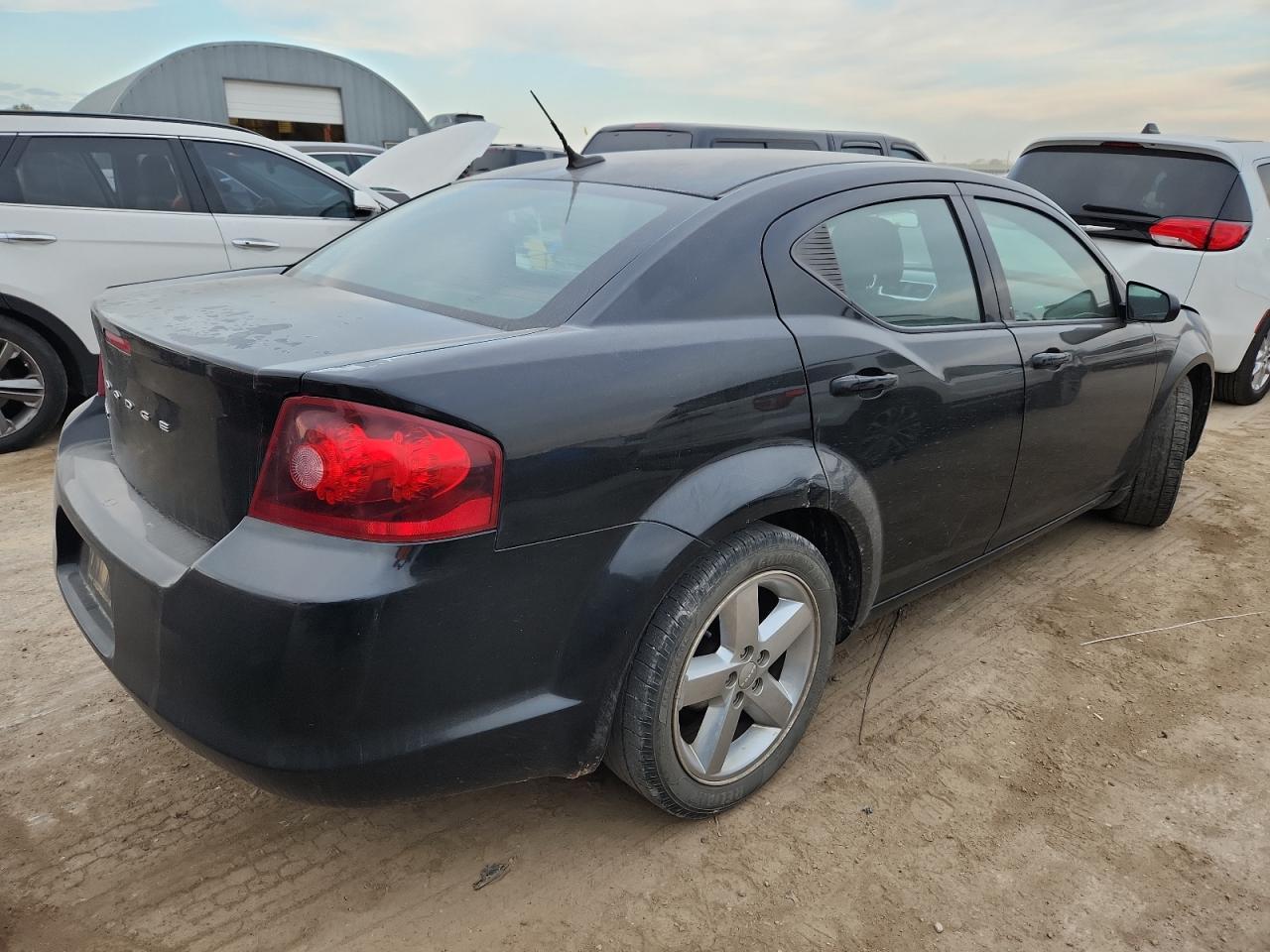 2012 Dodge Avenger Se - Фото 3