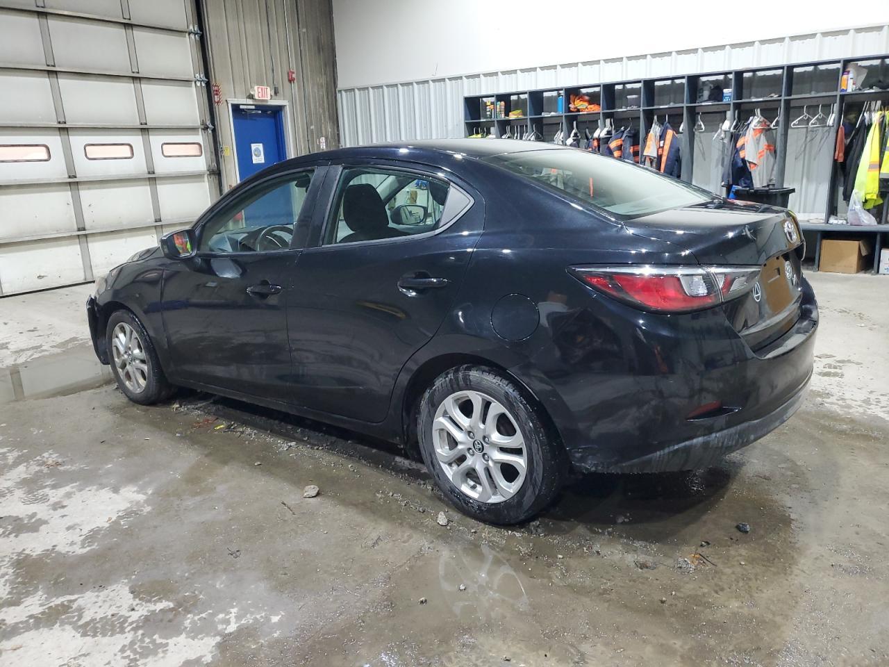 2018 Toyota Yaris Ia Base - Image 2