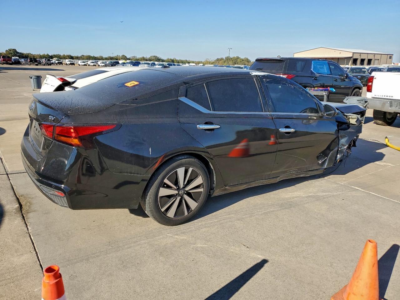 2021 Nissan Altima 2.5 Sv - Image 3