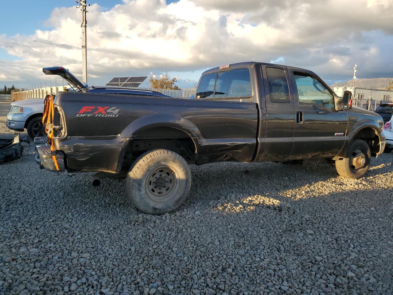 2006 Ford F250 Super Duty - Image 3