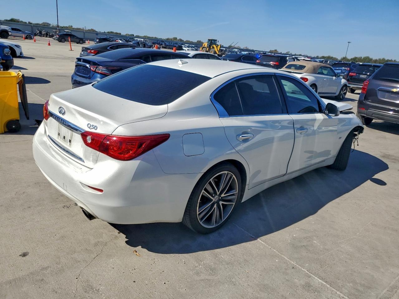 2015 Infiniti Q50 Base - Фото 3