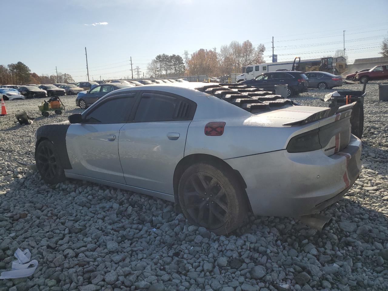 2019 Dodge Charger Sxt - Фото 2