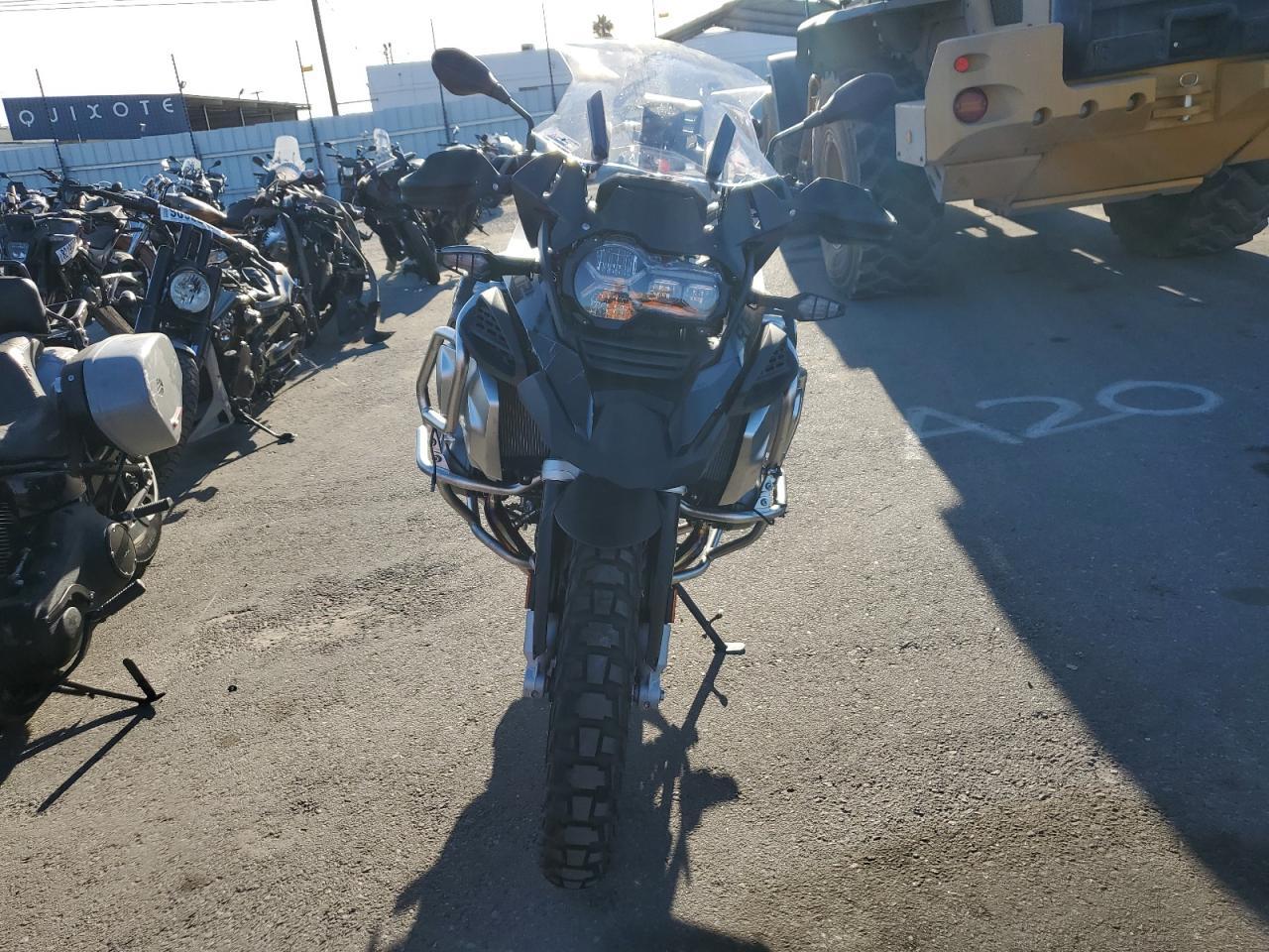 2024 BMW R 1250 Gs Adventure - Image 2