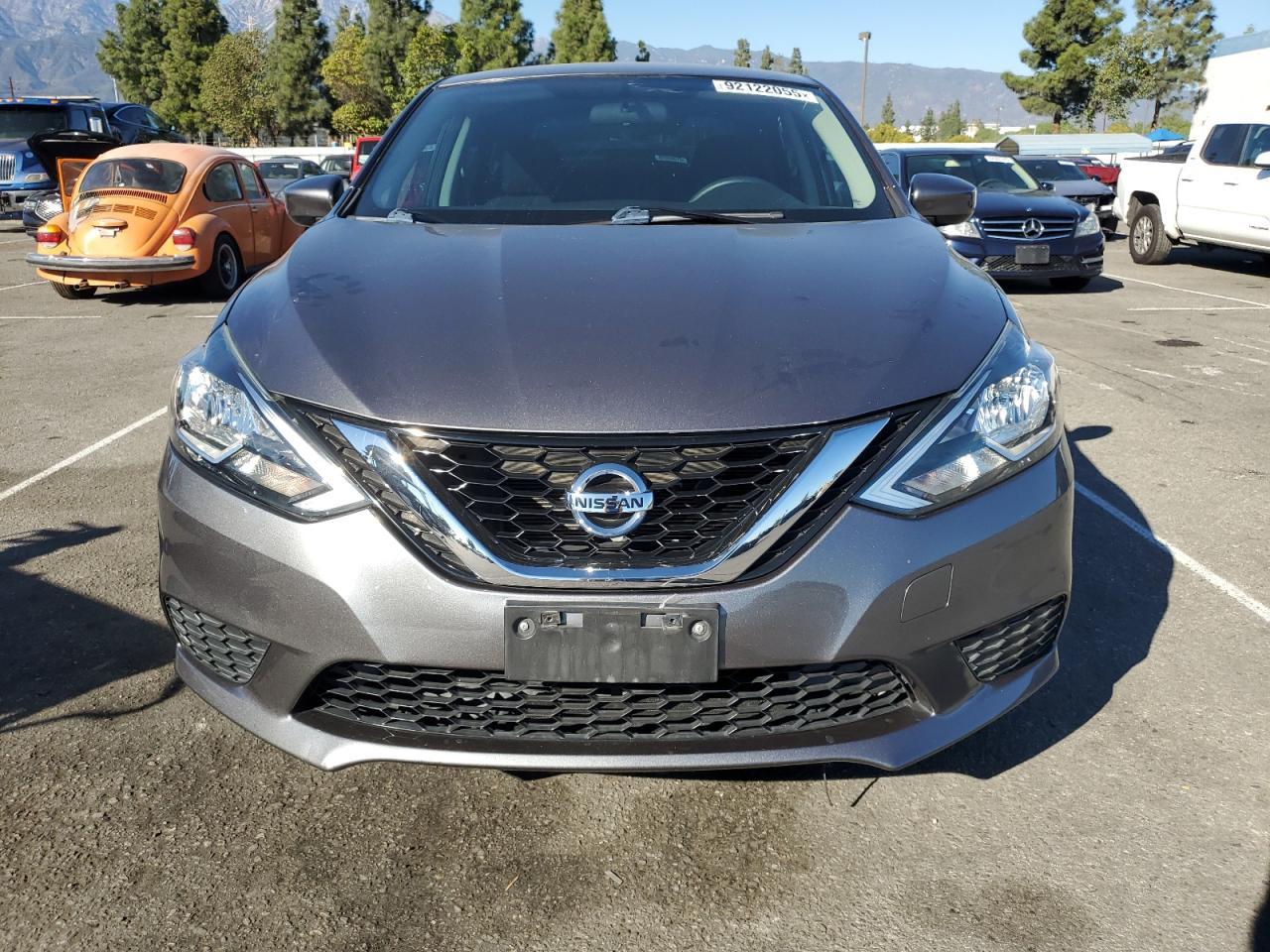2016 Nissan Sentra S - Фото 5