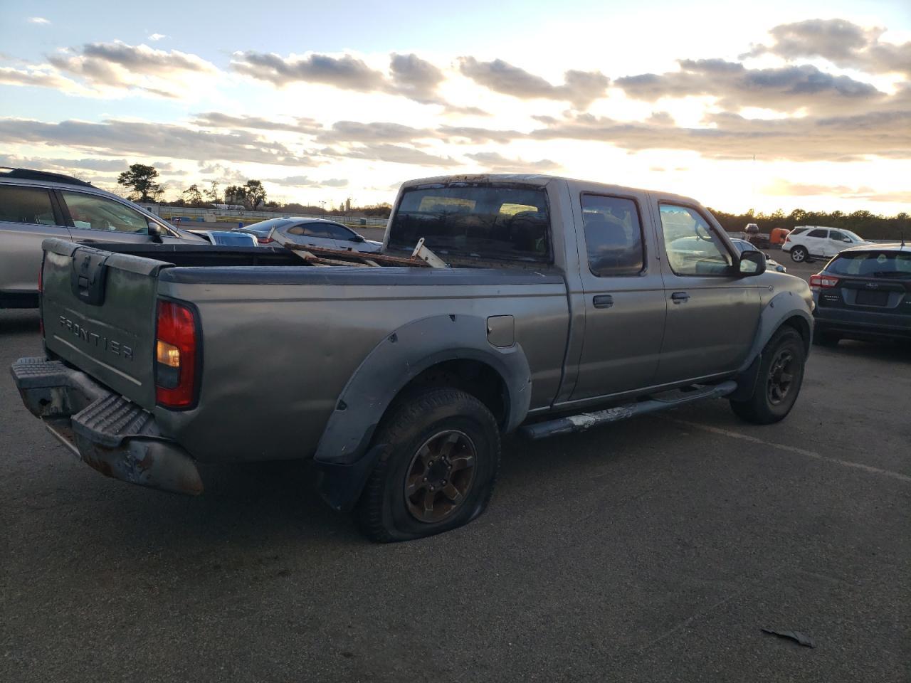 2003 Nissan Frontier Crew Cab Xe - Фото 3