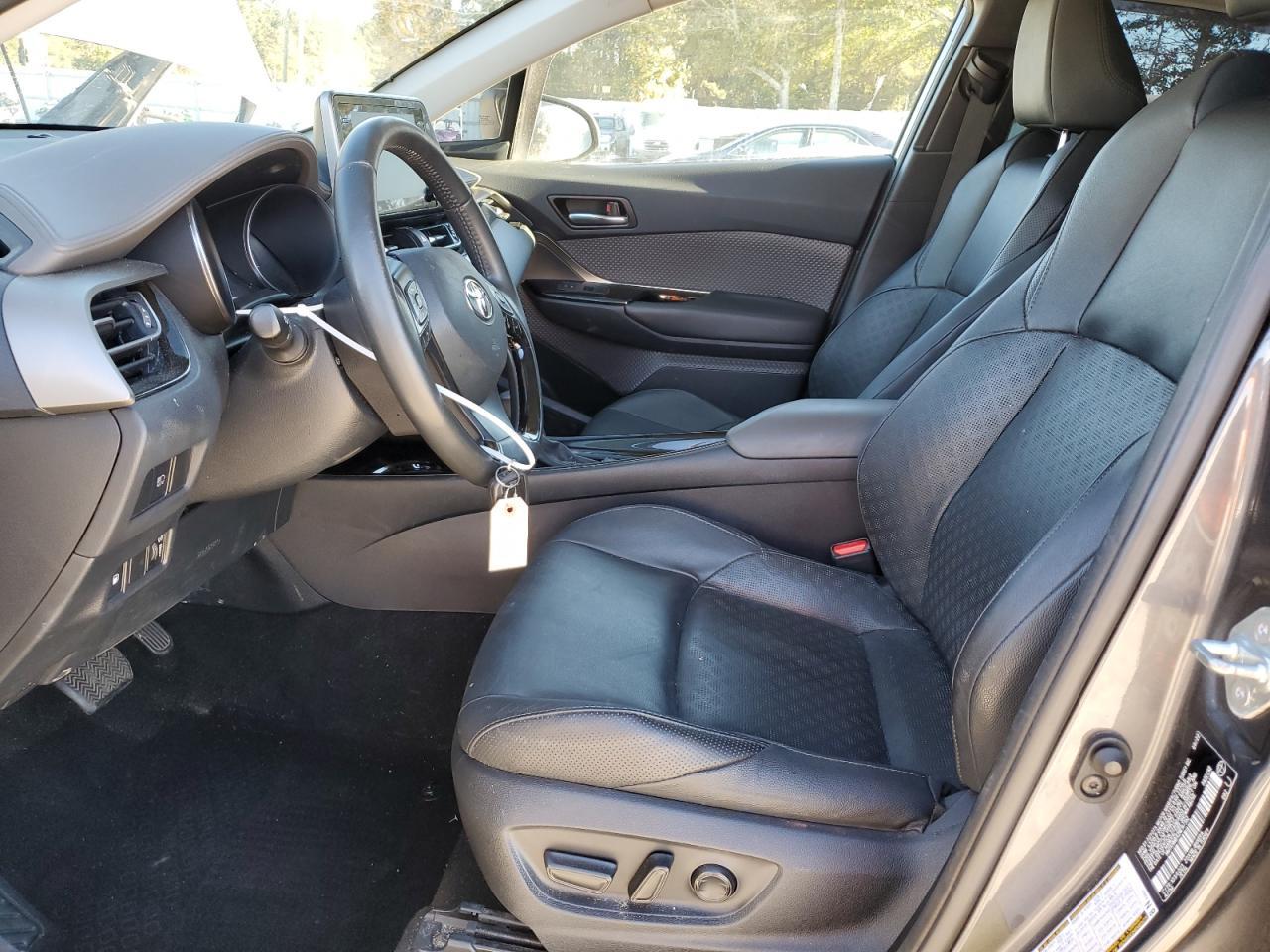 2022 Toyota C-Hr Xle - Фото 7