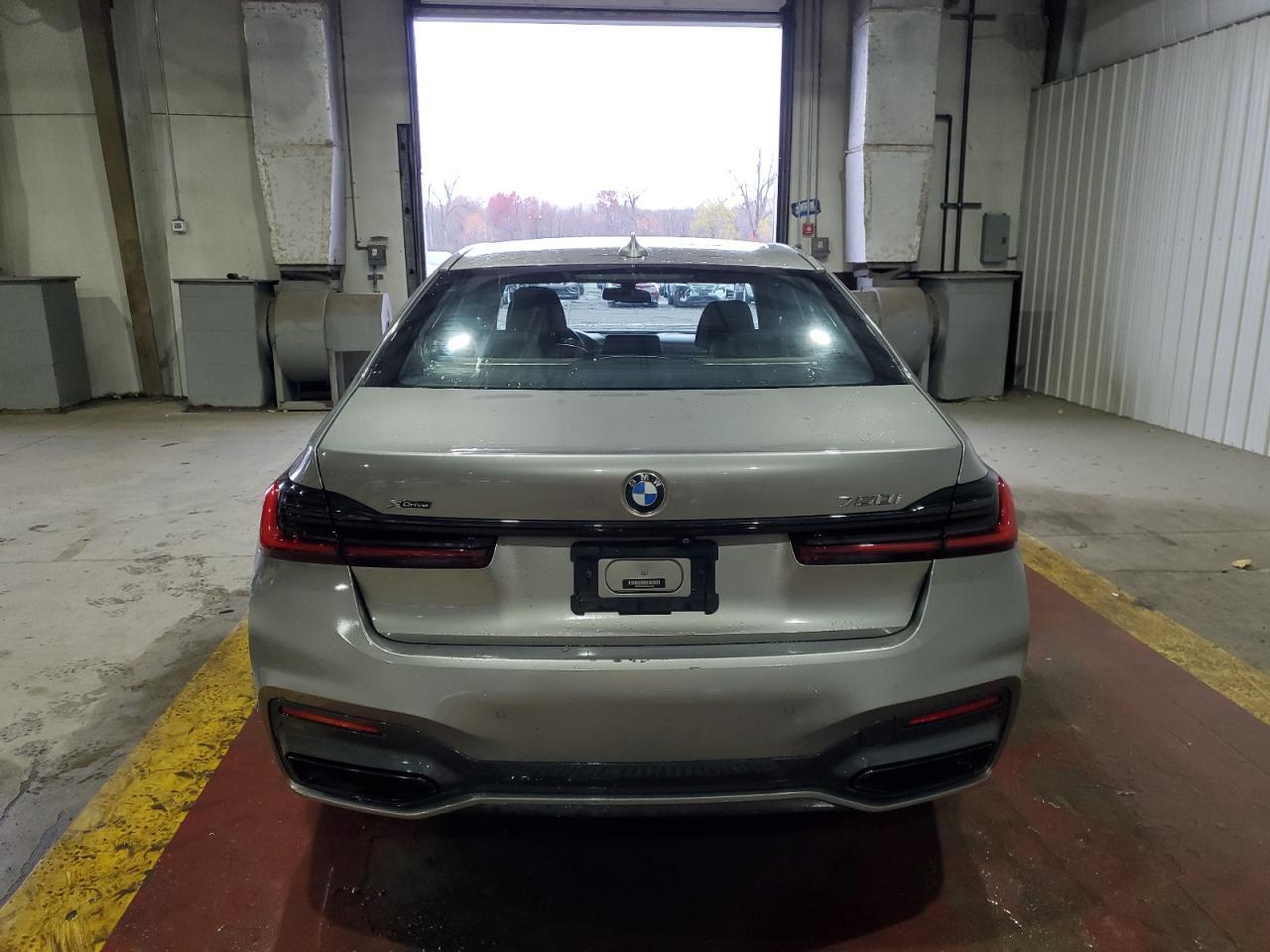 2020 BMW 750 Xi - Фото 6