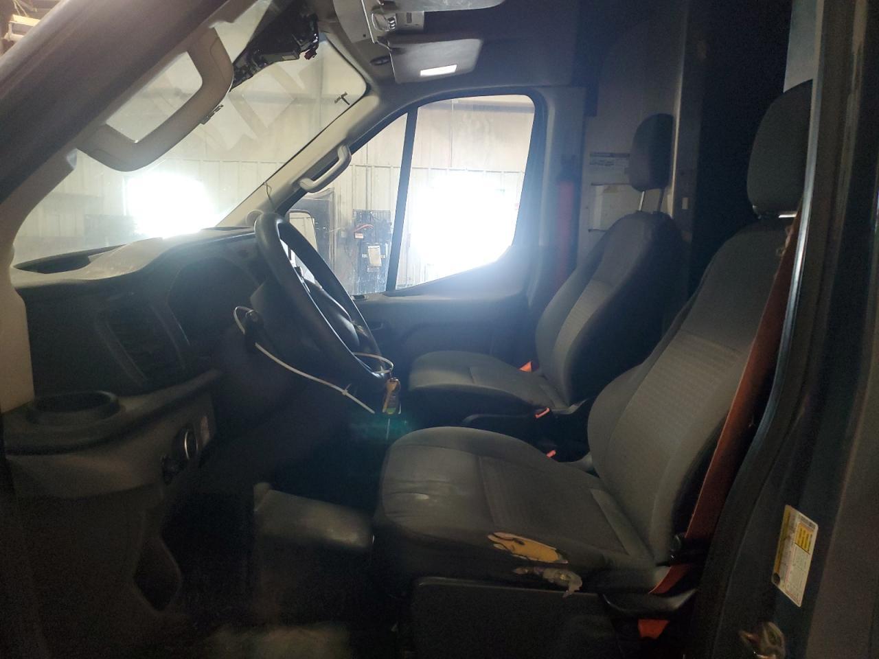 2020 Ford Transit 250 Delivery Van - Фото 7