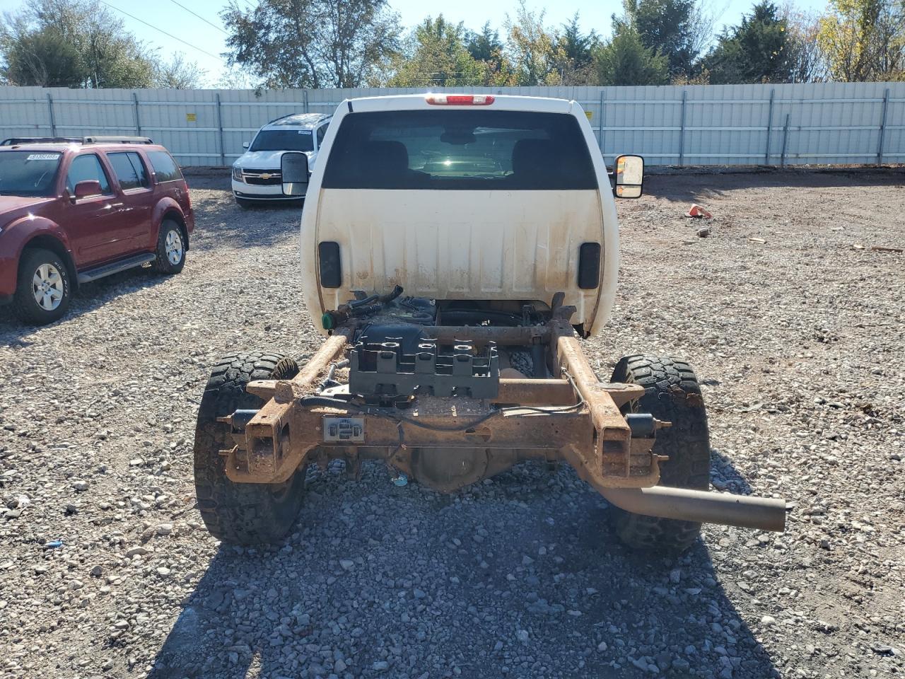 2014 Chevrolet 2500 - Image 6