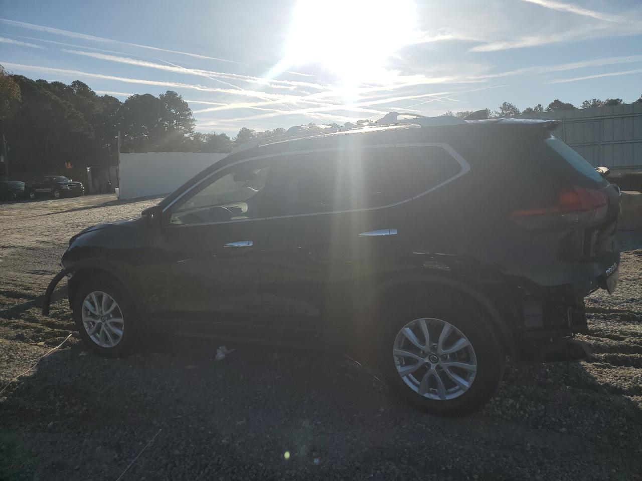 2019 Nissan Rogue S - Фото 2