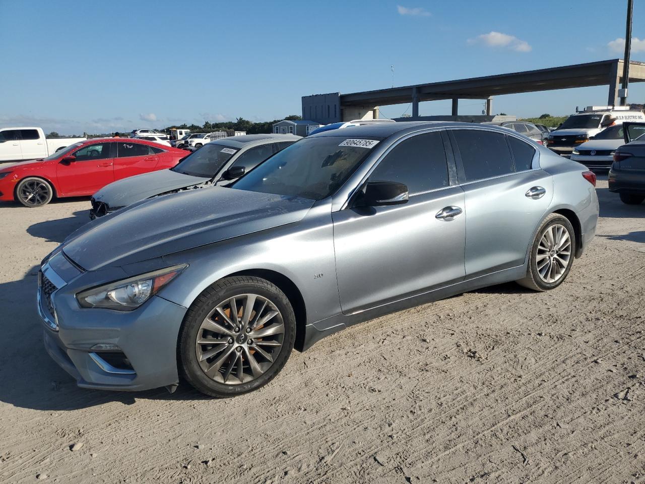 2019 Infiniti Q50 Luxe