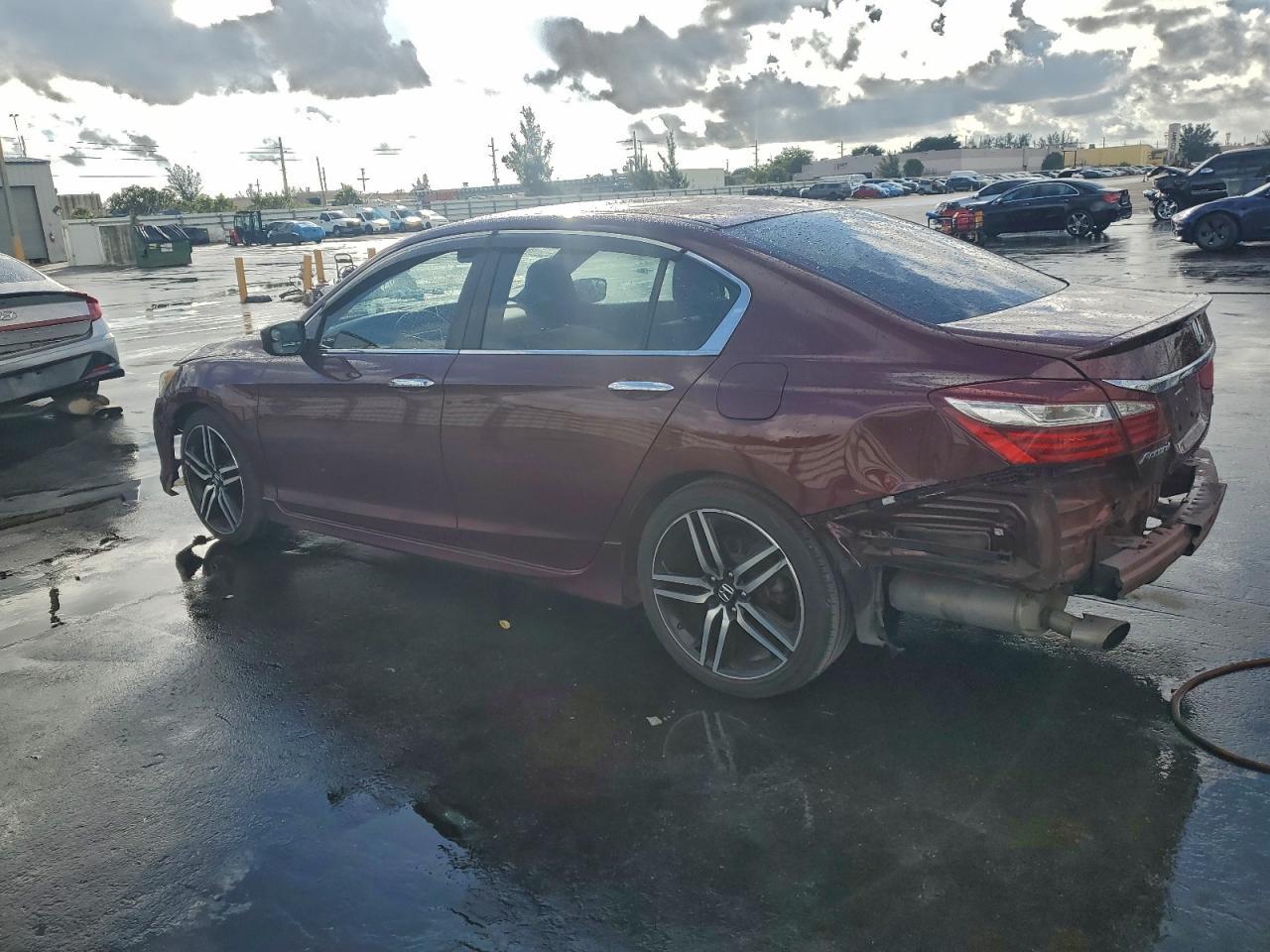 2017 Honda Accord Sport - Фото 2