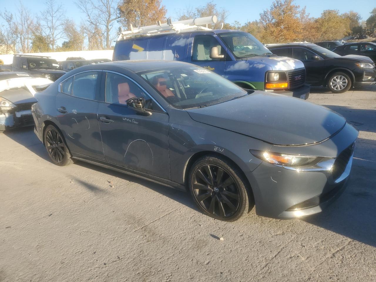 2023 Mazda 3 Preferred - Фото 4