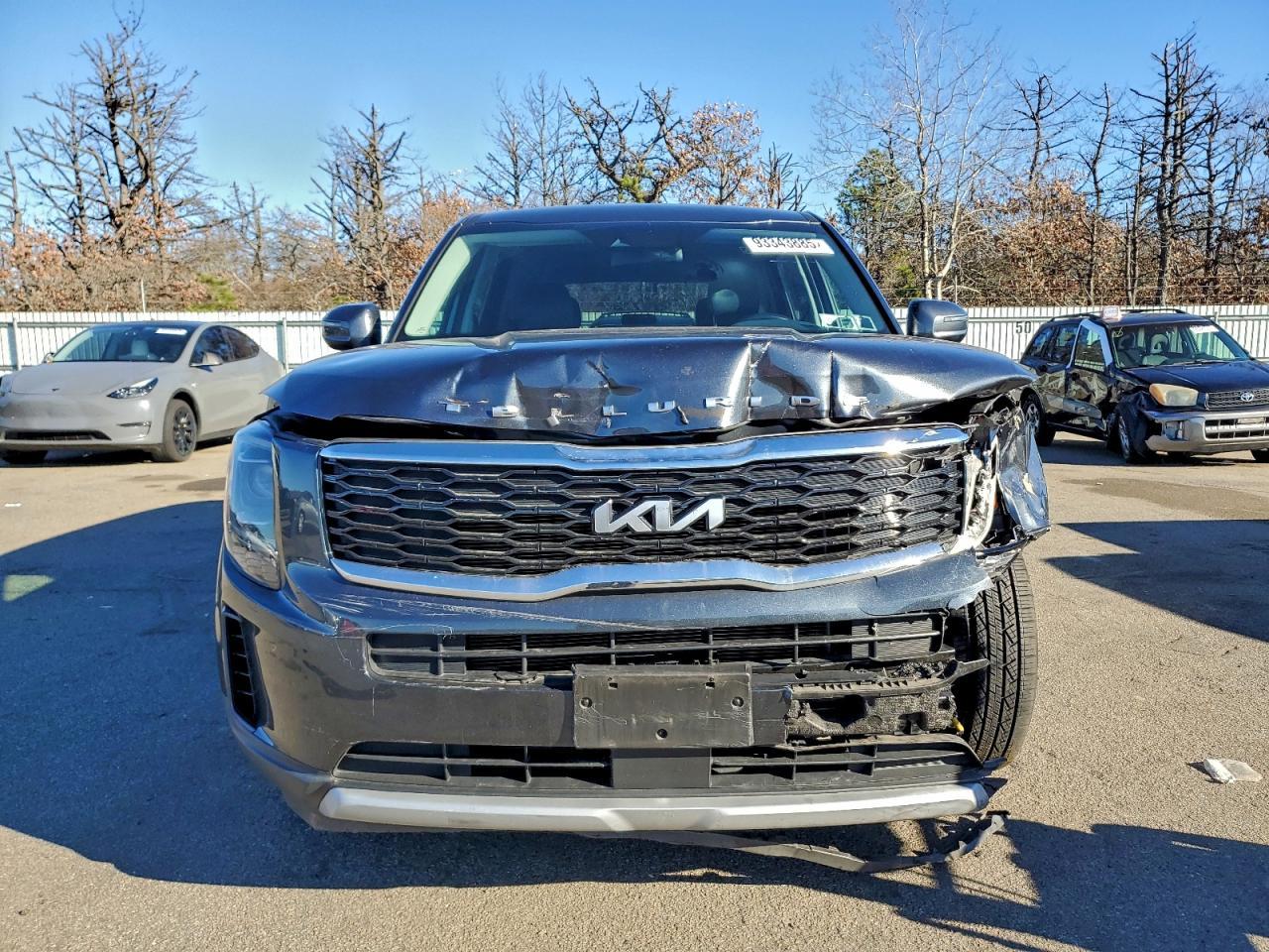 2022 Kia Telluride Lx - Image 5