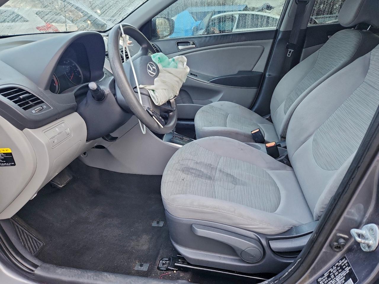 2016 Hyundai Accent Se - Фото 7