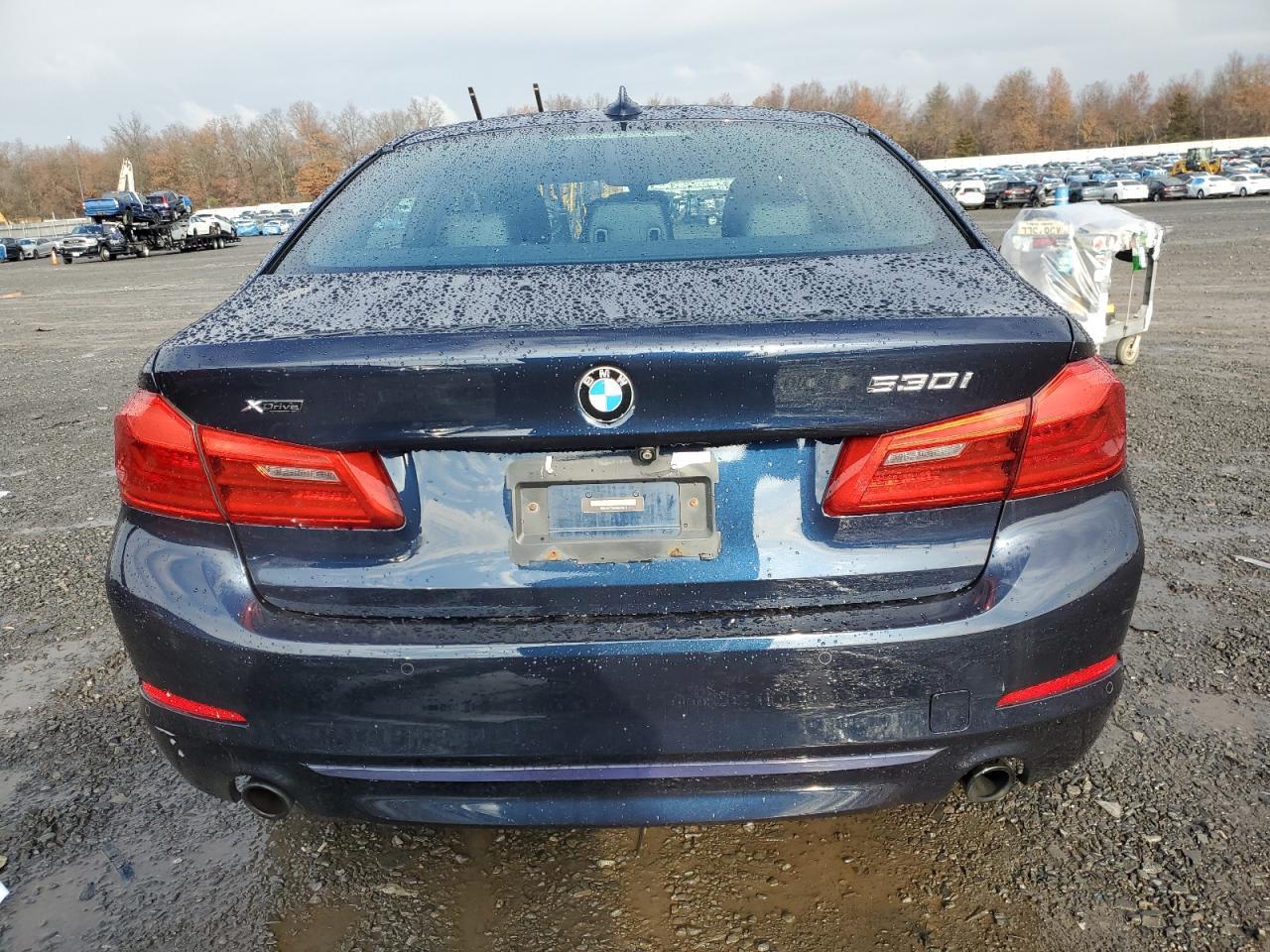 2018 BMW 530 Xi - Image 6