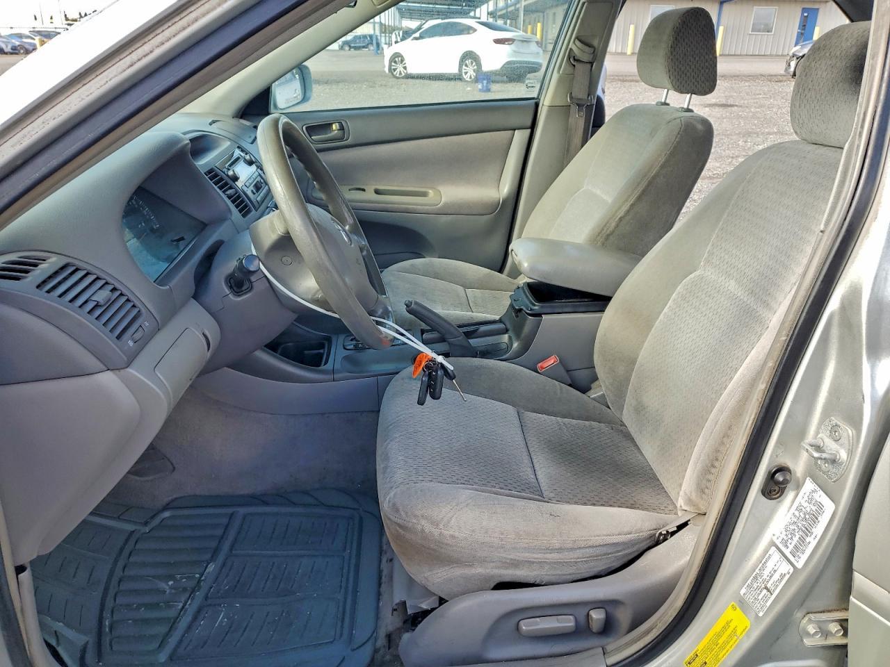 2002 Toyota Camry Le - Image 7