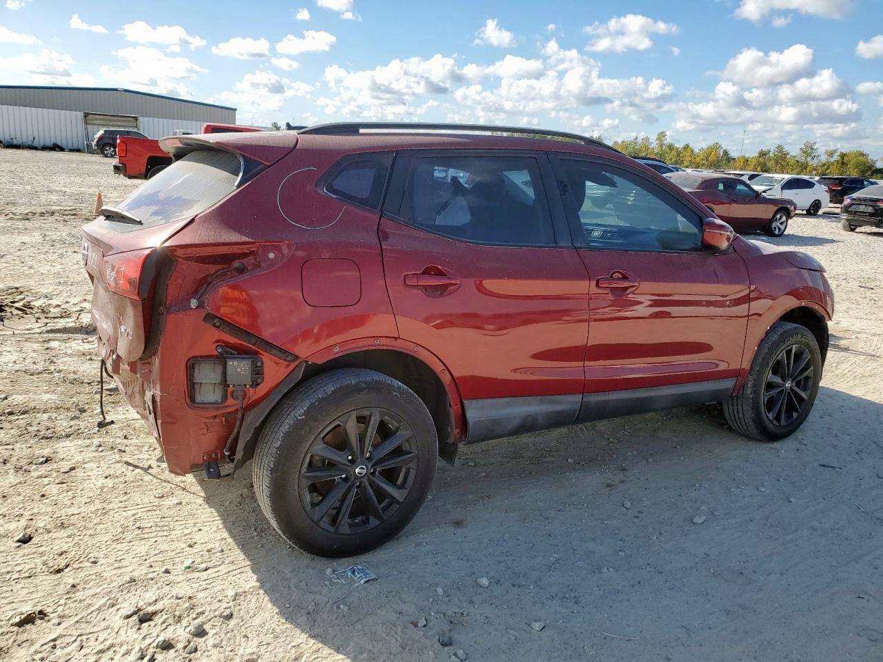 2019 Nissan Rogue Sport S - Фото 3
