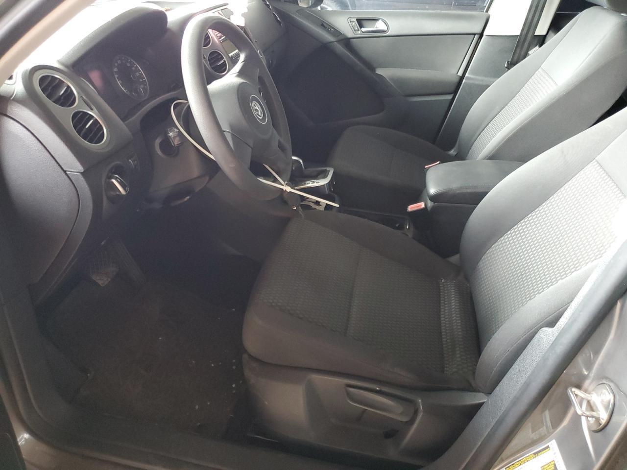 2011 Volkswagen Tiguan S - Фото 7