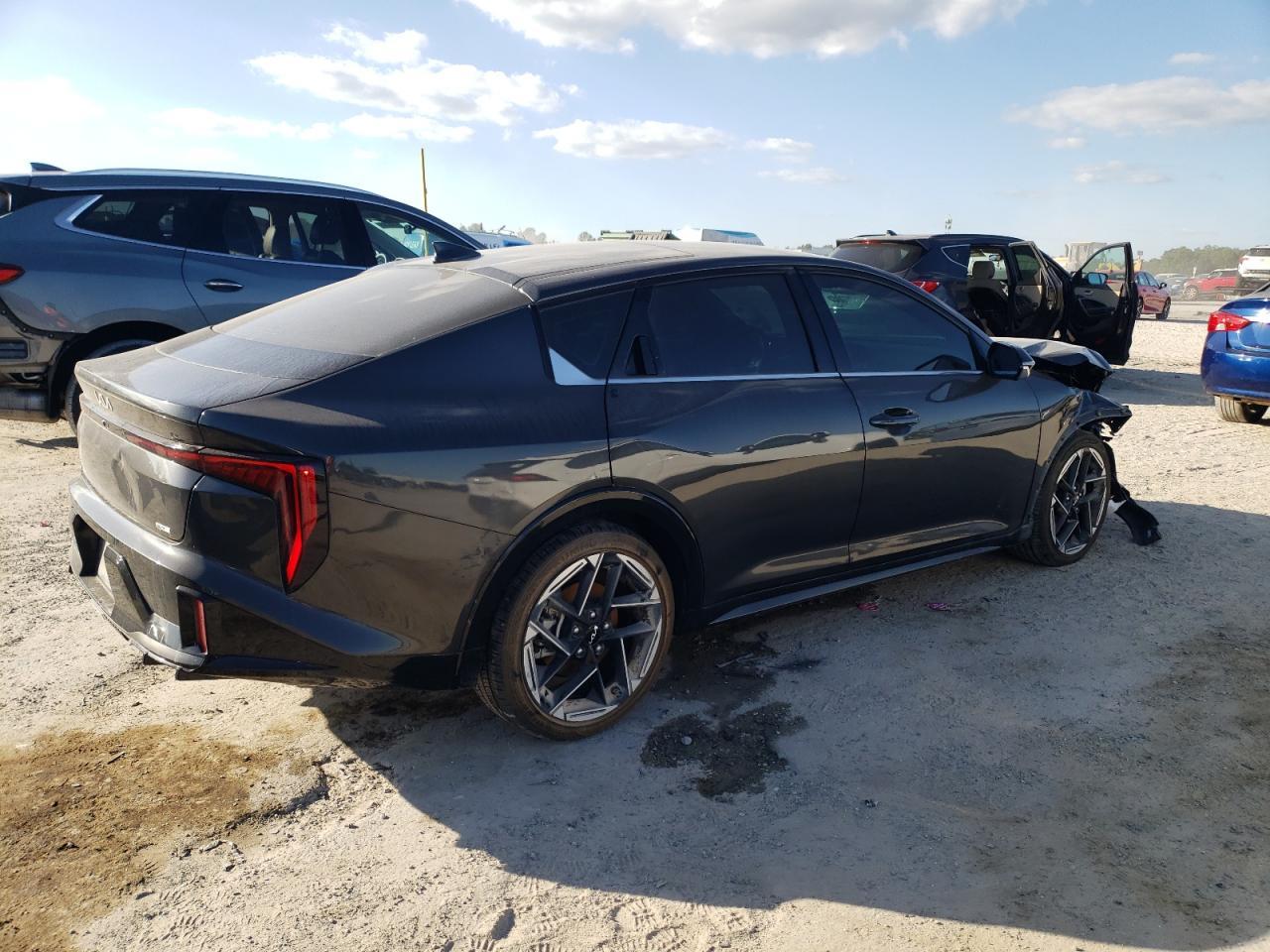 2025 Kia K4 Gt Line - Фото 3