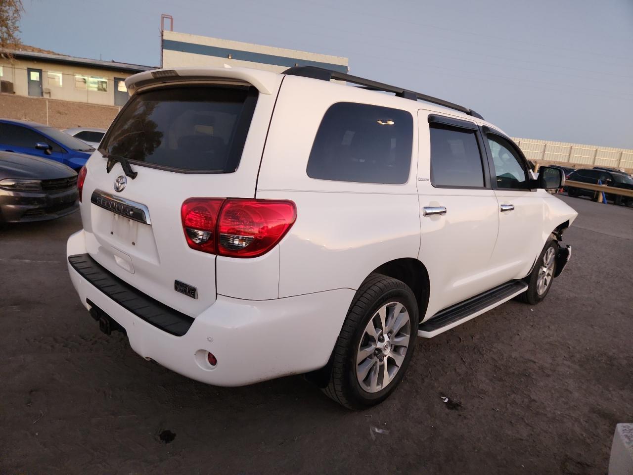 2015 Toyota Sequoia Limited - Image 3