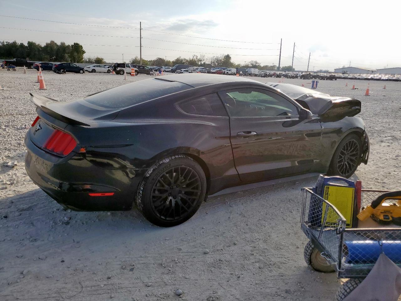 2016 Ford Mustang - Фото 3