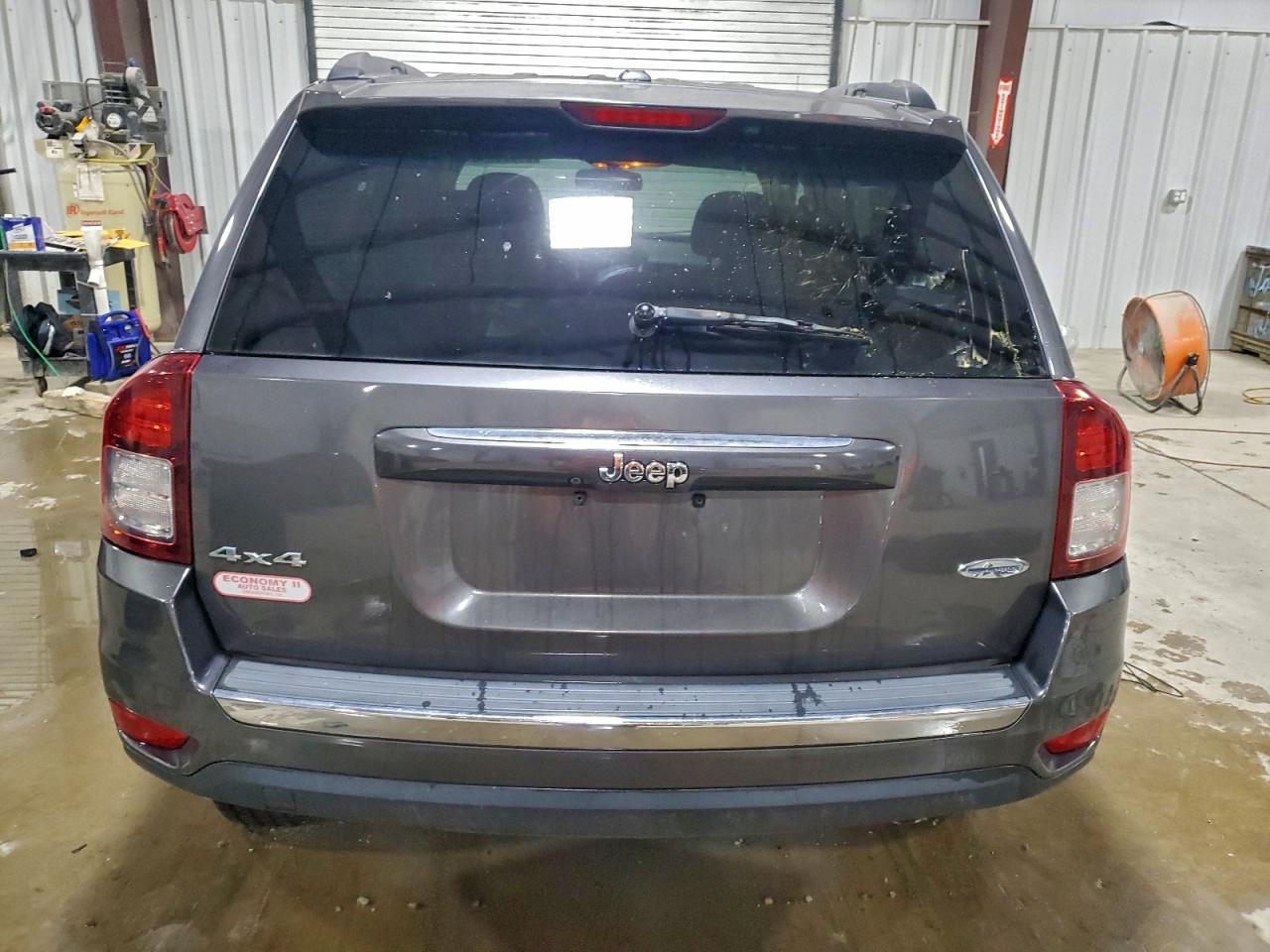 2016 Jeep Compass Latitude - Фото 6